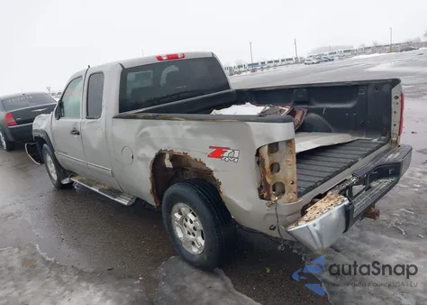 2009 Chevrolet Silverado 1500 Lt z USA, uszkodzony, nr VIN 1GCEK29059Z256173